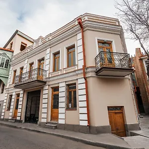 Apartment 8 Apartotel On Meidan